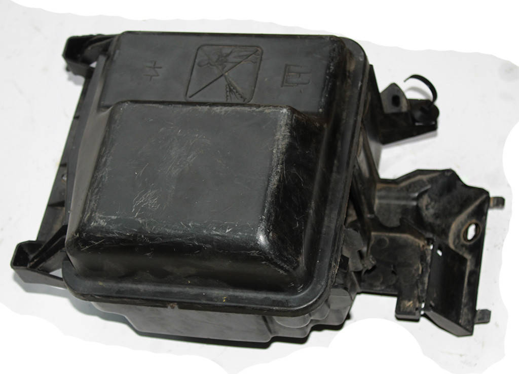 

Корпус блока предохранителей 2.0HDI CITROEN JUMPY 2007-