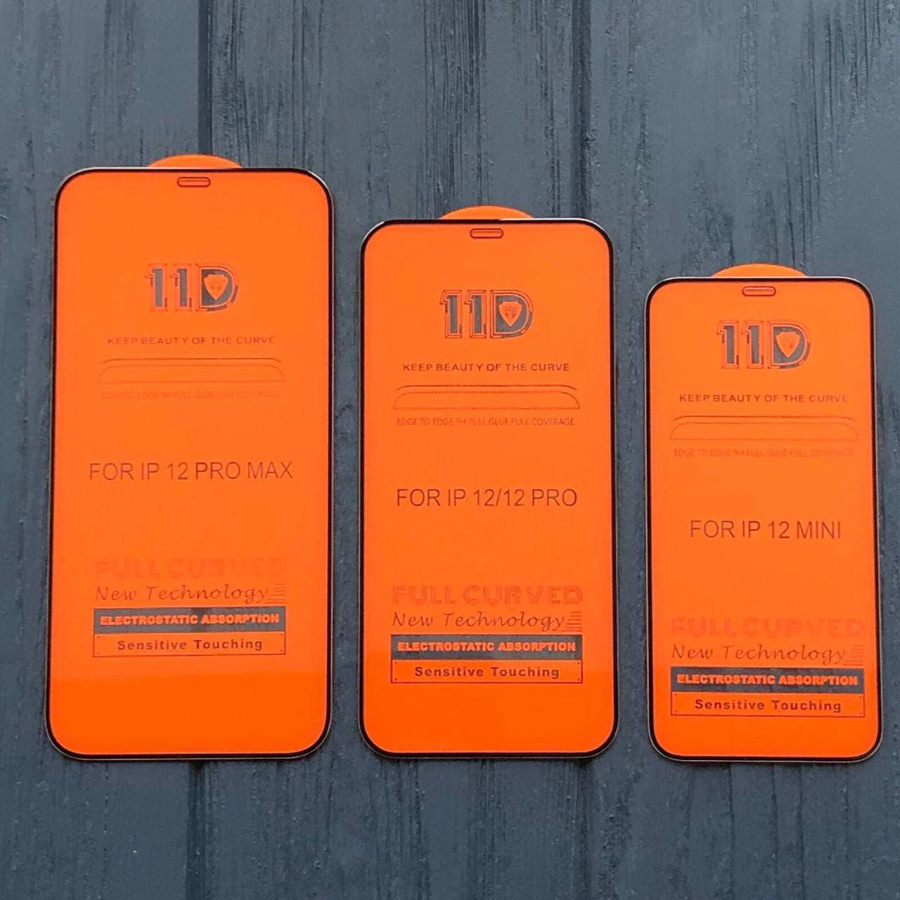 

Защитное стекло 11D на iPhone 12ProMax
