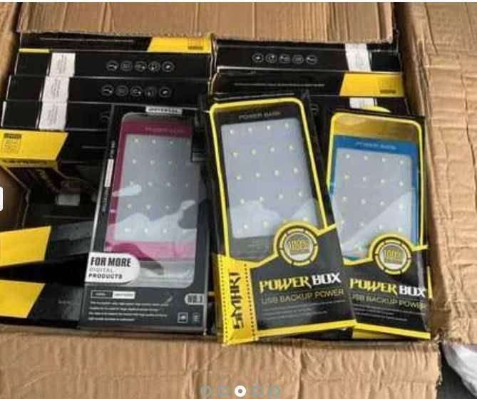 

Мощный павербанк 20 000 Solar Power Bank с солнечной панелью и фонарик