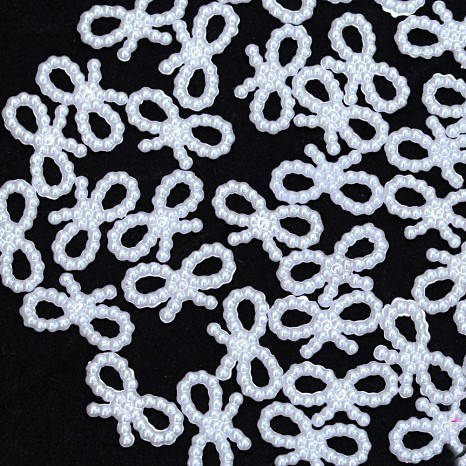 

Полужемчуг Бантик 18х10мм.Цвет White.Цена за 10шт.