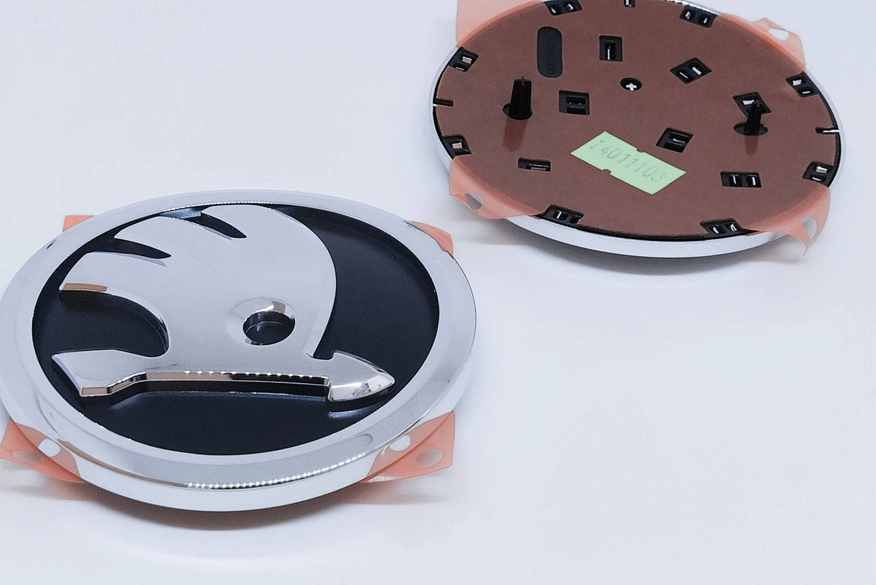 

Эмблема Skoda 5JD853621 Логотип Шильдик Значок Шкода 90мм