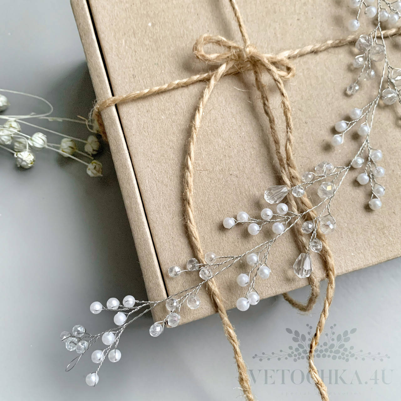 

Классическая веточка с жемчужными и хрустальными бусинами ручной работы