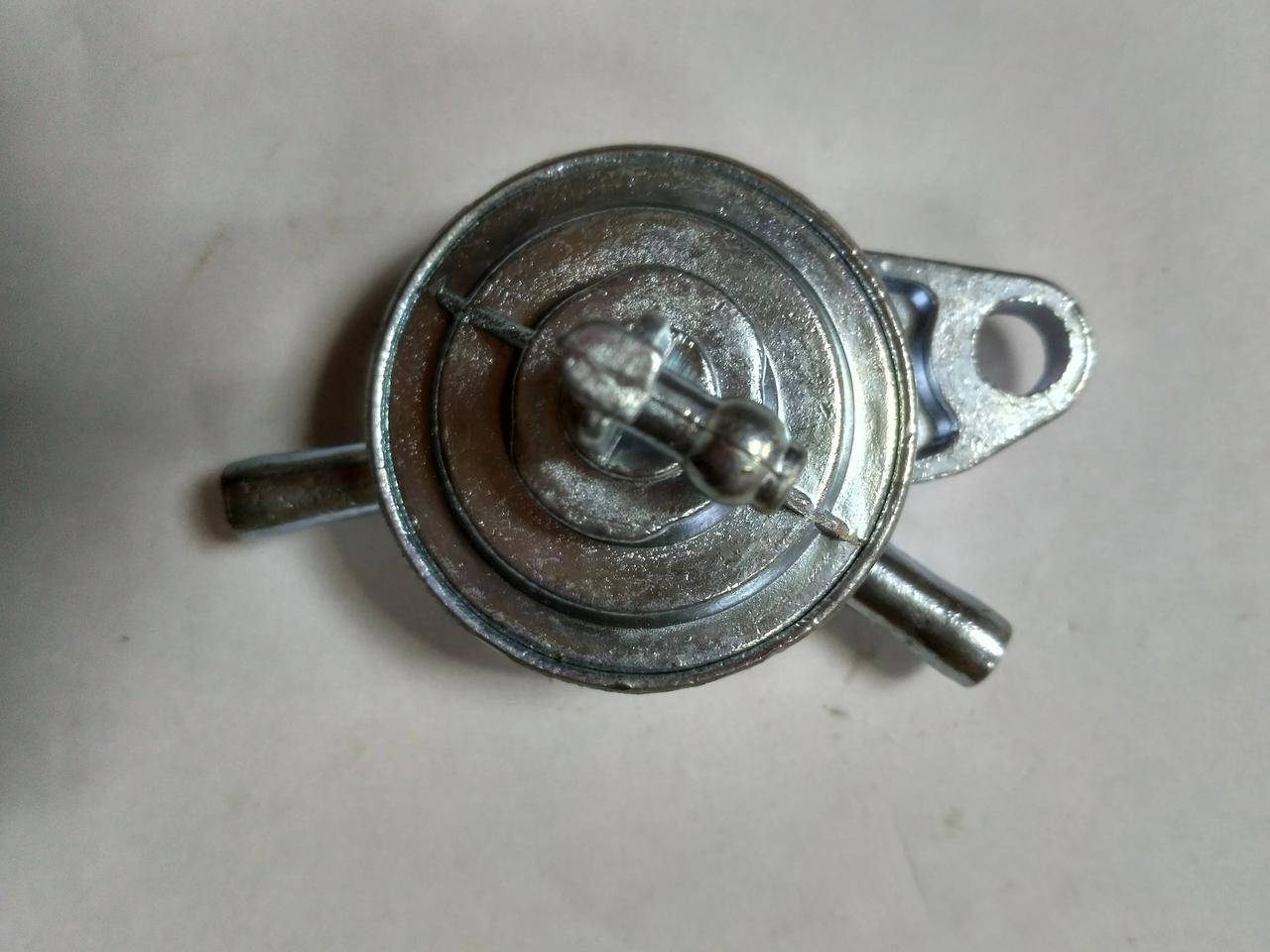 

Кран топливный вакуумный (вакуумник) Suzuki Lets (3 входа) (не разборный)