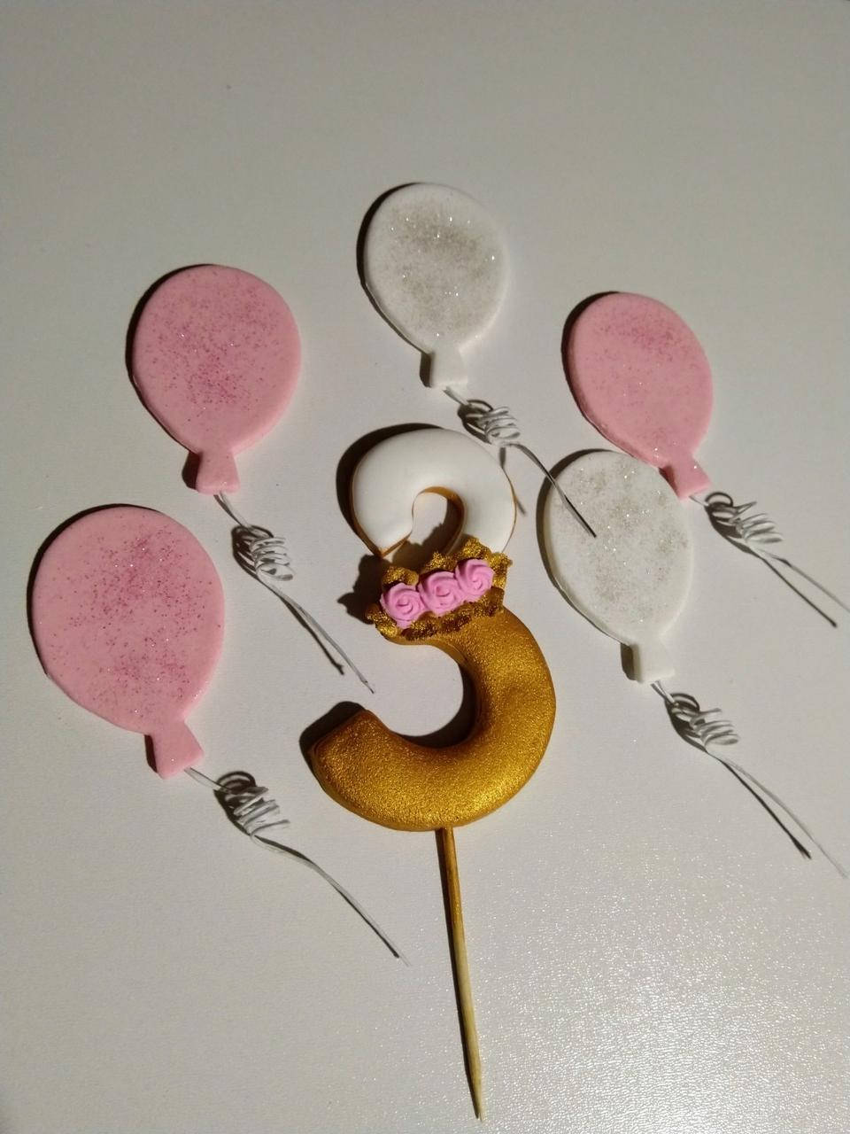 

Цифра с шариками золотая "3", Розовый