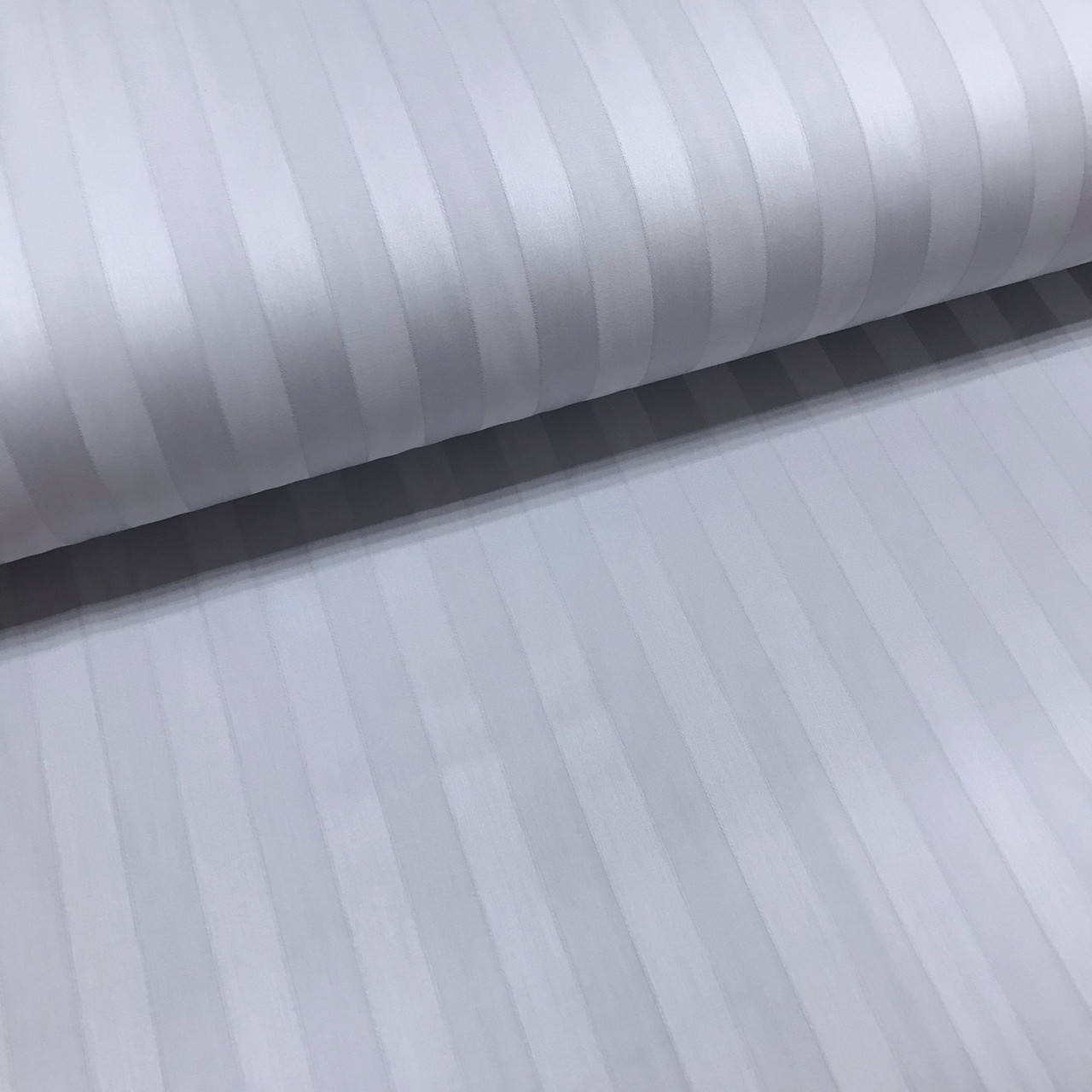 

Сатин страйп с полоской 2*2 см, цвет серый (Турция шир. 2,4 м) (SAT-ST-S-3)