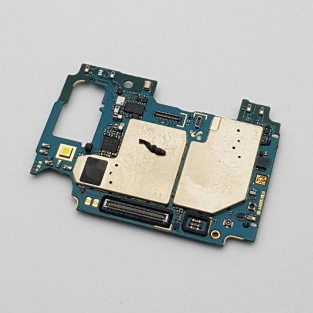 

Нерабочая материнская плата (донор) Samsung A405 (нерабочая флэш)