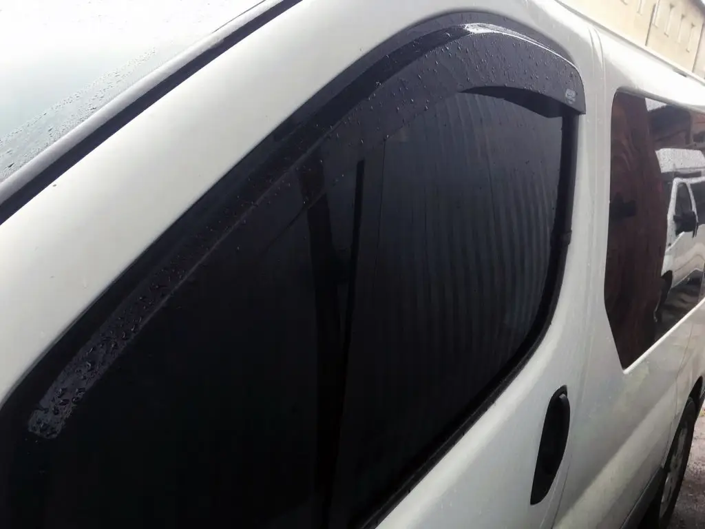 

Ветровики (2 шт, DDU-CBR) для Renault Trafic 2001-2015 гг. dd007 orig dd007