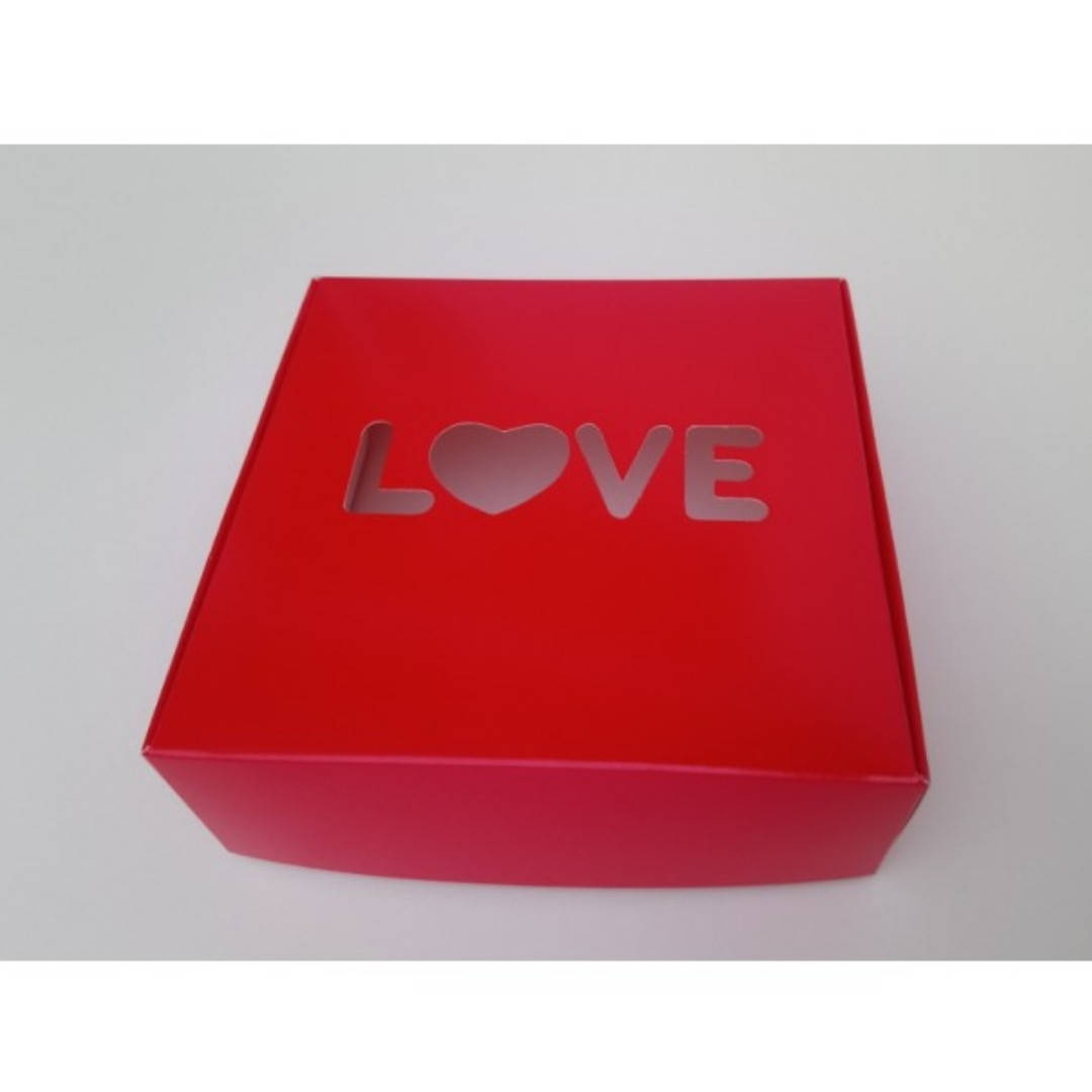 

Коробка 15х15х5 love