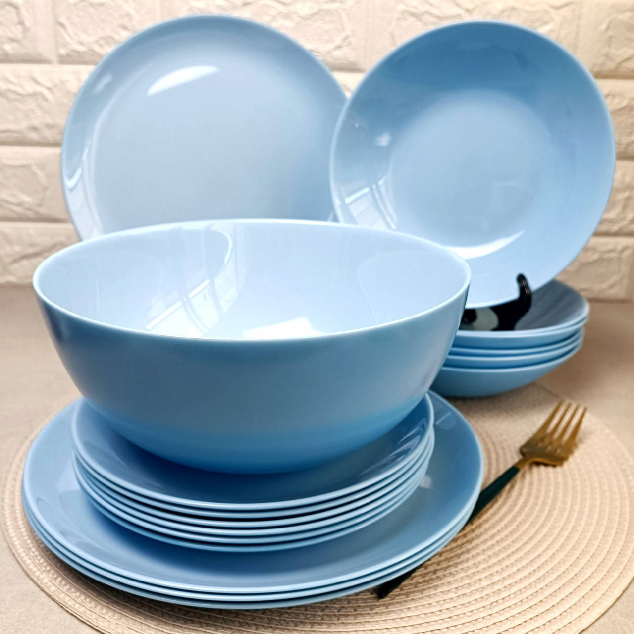 

Нежно-голубой столовый сервиз 19 предметов Diwali Light Blue (P2961)