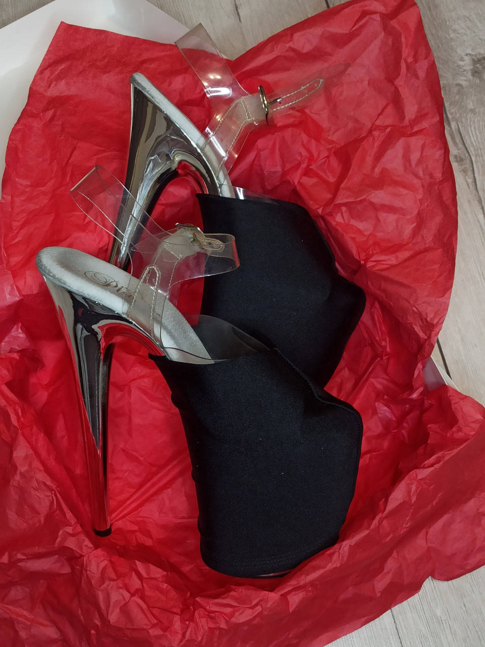 

Защита на стрипы черная, Черный