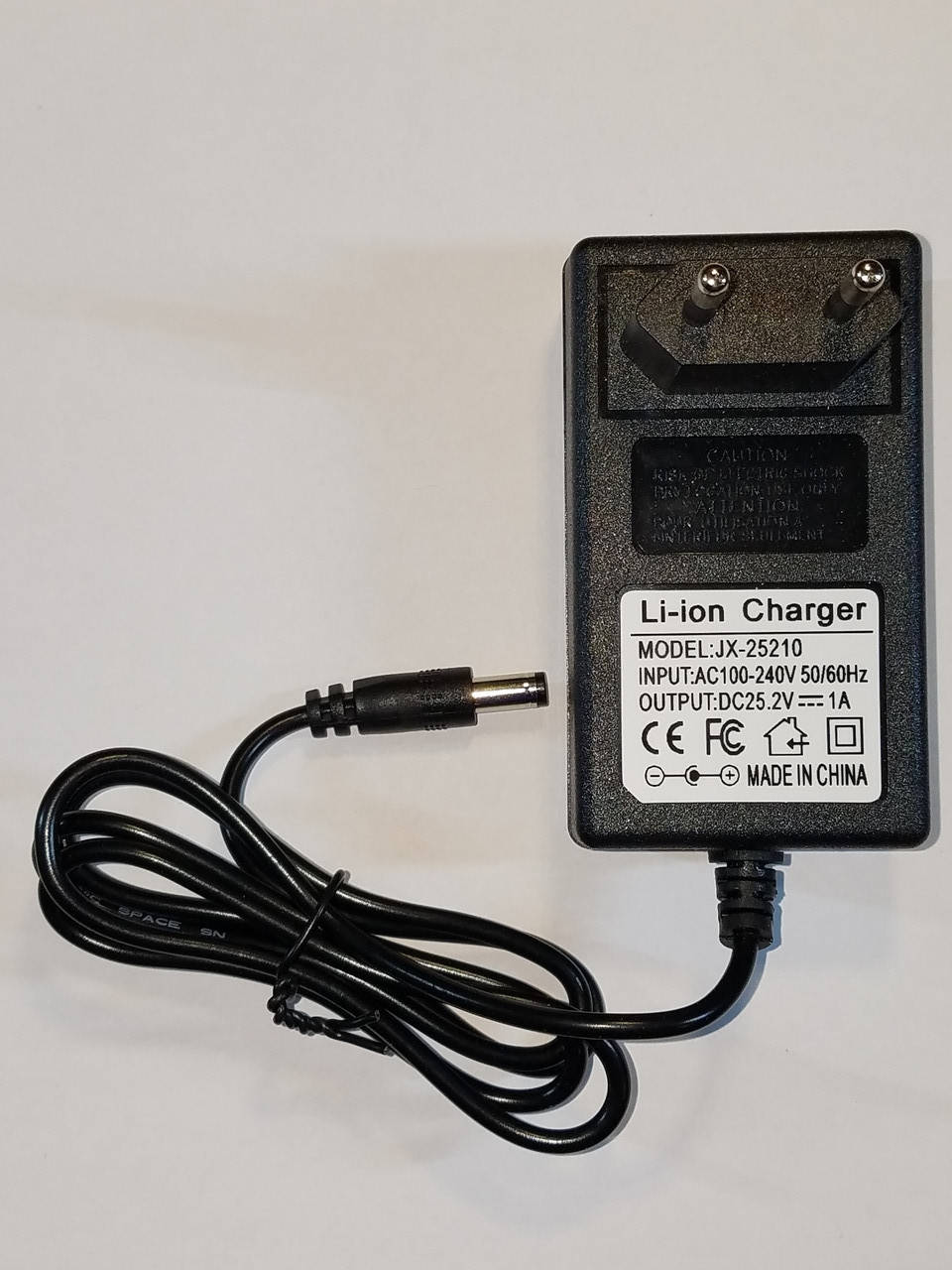 

Зарядное устройство 25.2V 1A li-ion 6s