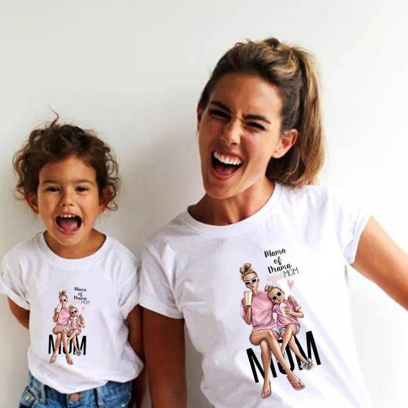 

Футболки для стильной мамочки и ее малышки family look "mom" Family look
