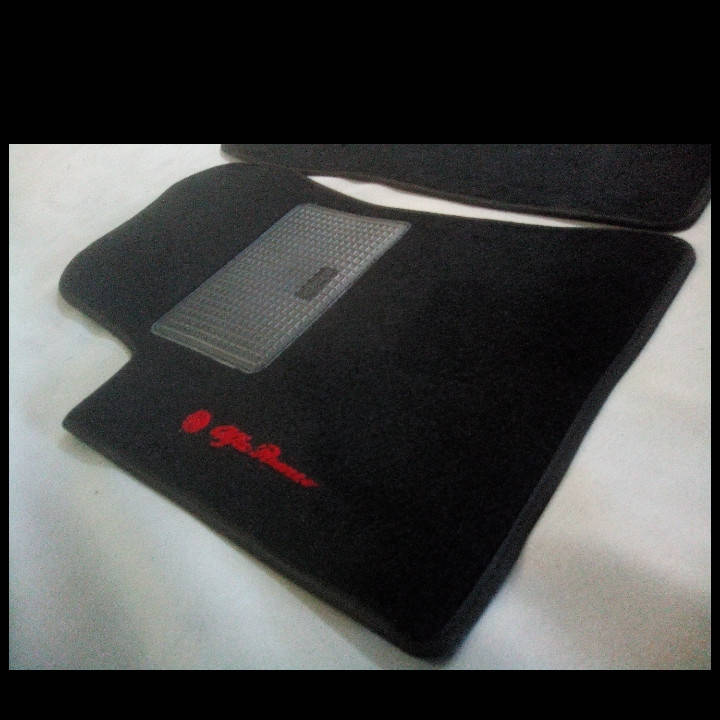 

Водительский коврик ворсовый ALFA ROMEO Giulietta