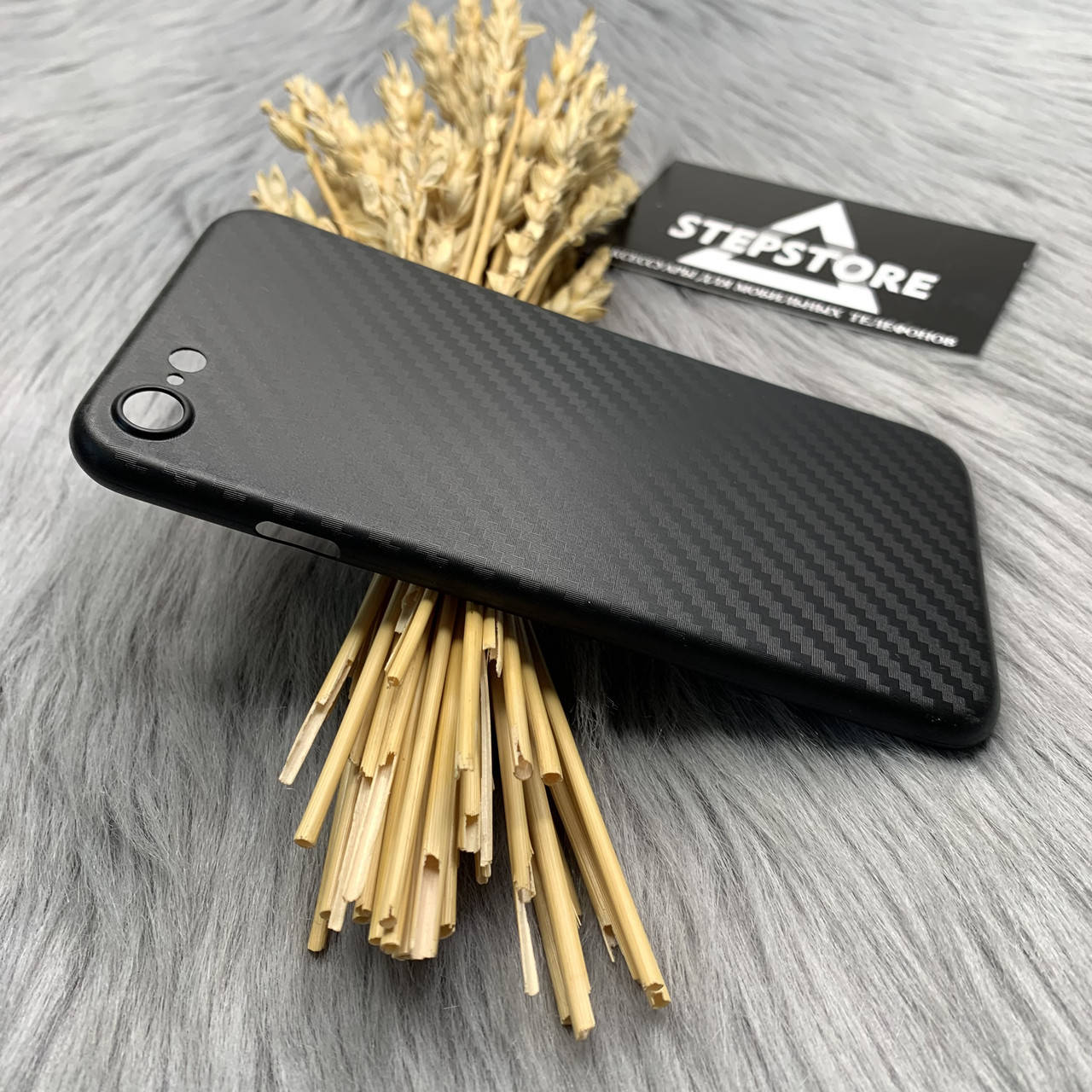 

Чехол карбоновый ультратонкий для iPhone 7 / 8 / SE 2 / 3 Carbon slim закрытая камера черный