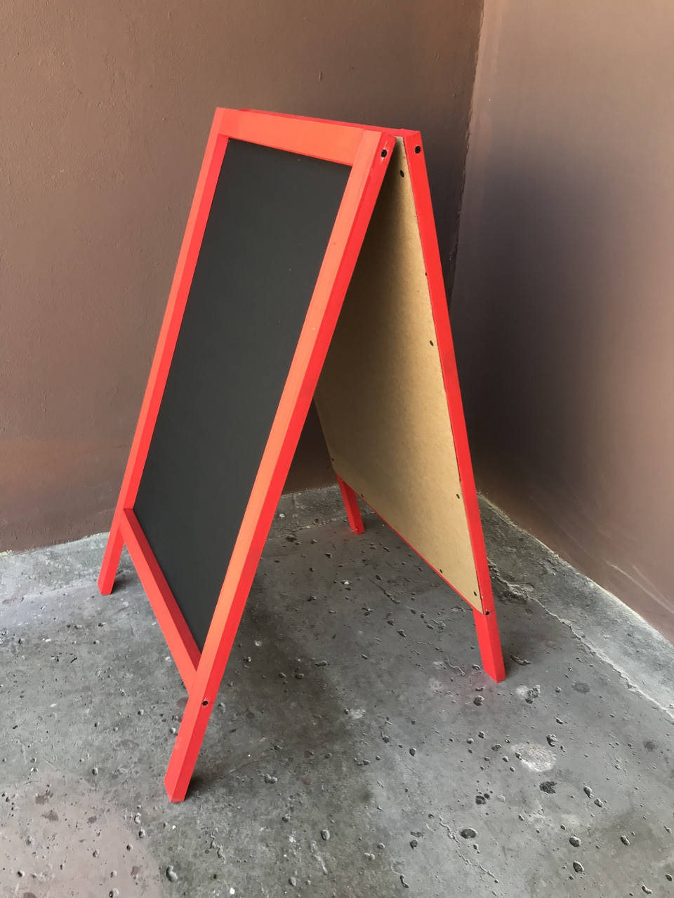 

Штендер А - образный маркерный, двухсторонний Красный