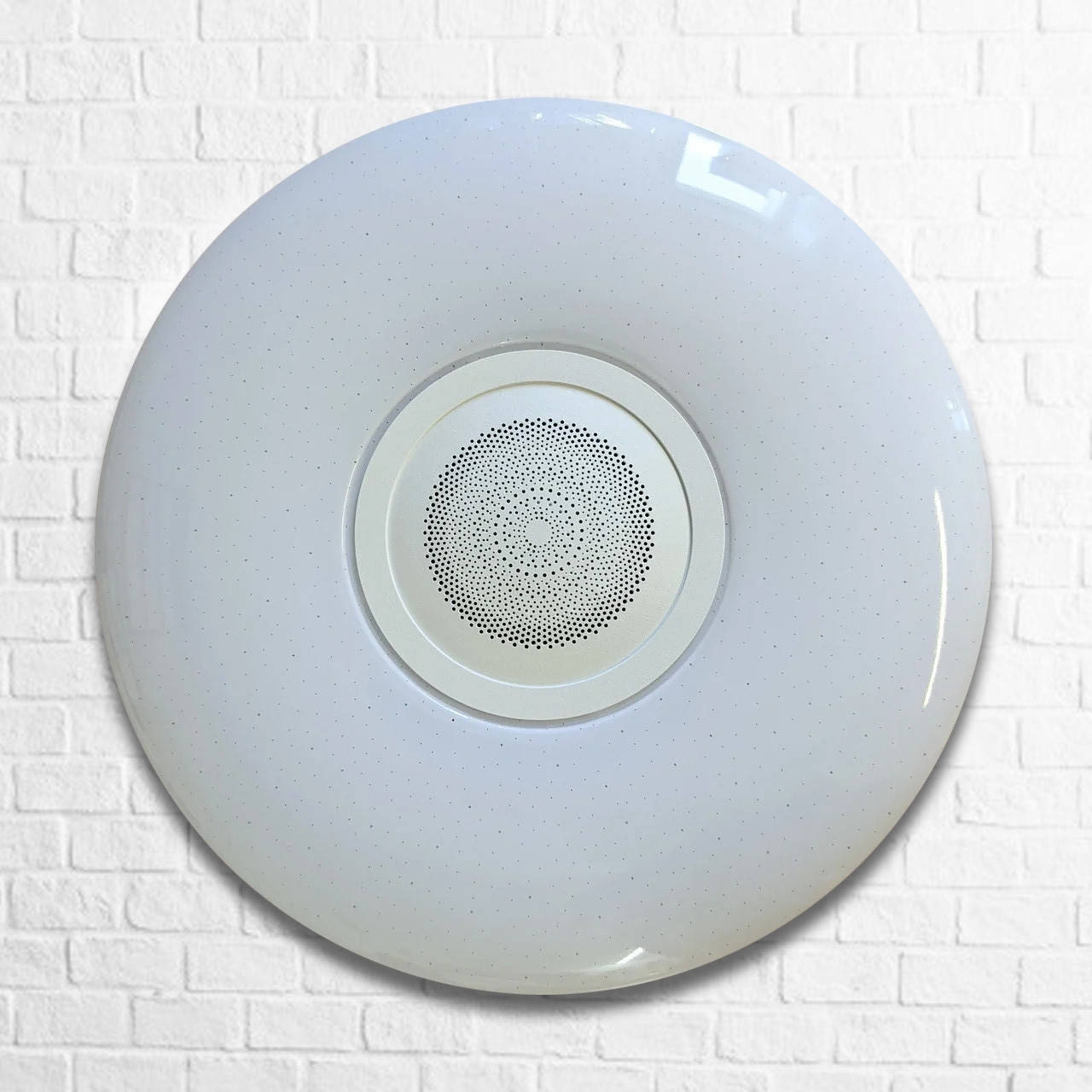 

Светильник светодиодный музыкальный с пультом Biom SMART SML-R26-50 RGB 50Вт