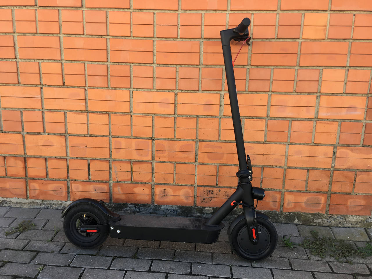 

Электросамокат Crosser E9 Premium (7,5 АН, 10" AIR)