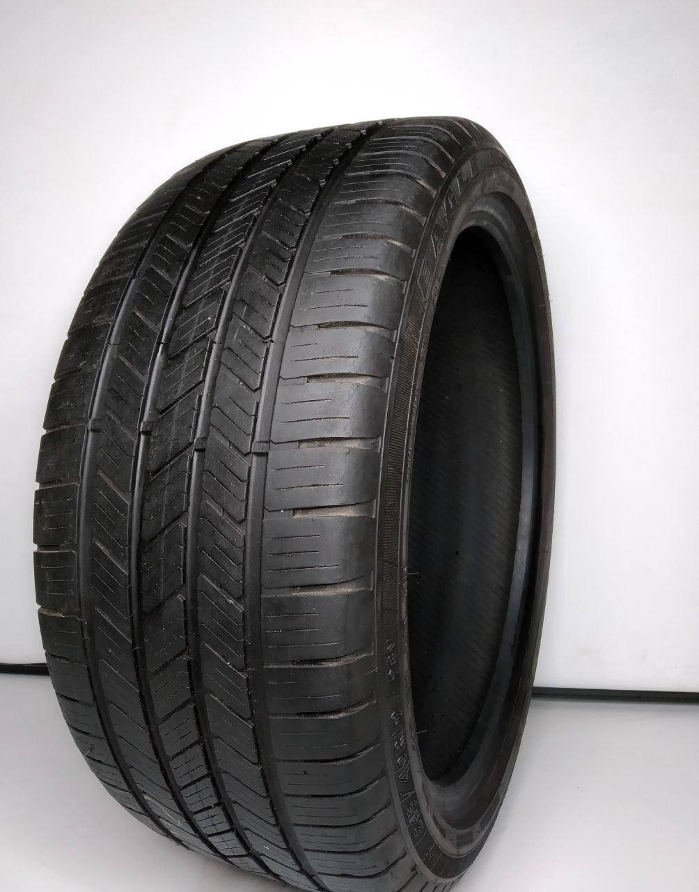 

Б/у 245/40 R19 98V всесезонные Шины Goodyear Eagle LS2 для легкового автомобиля, 4шт