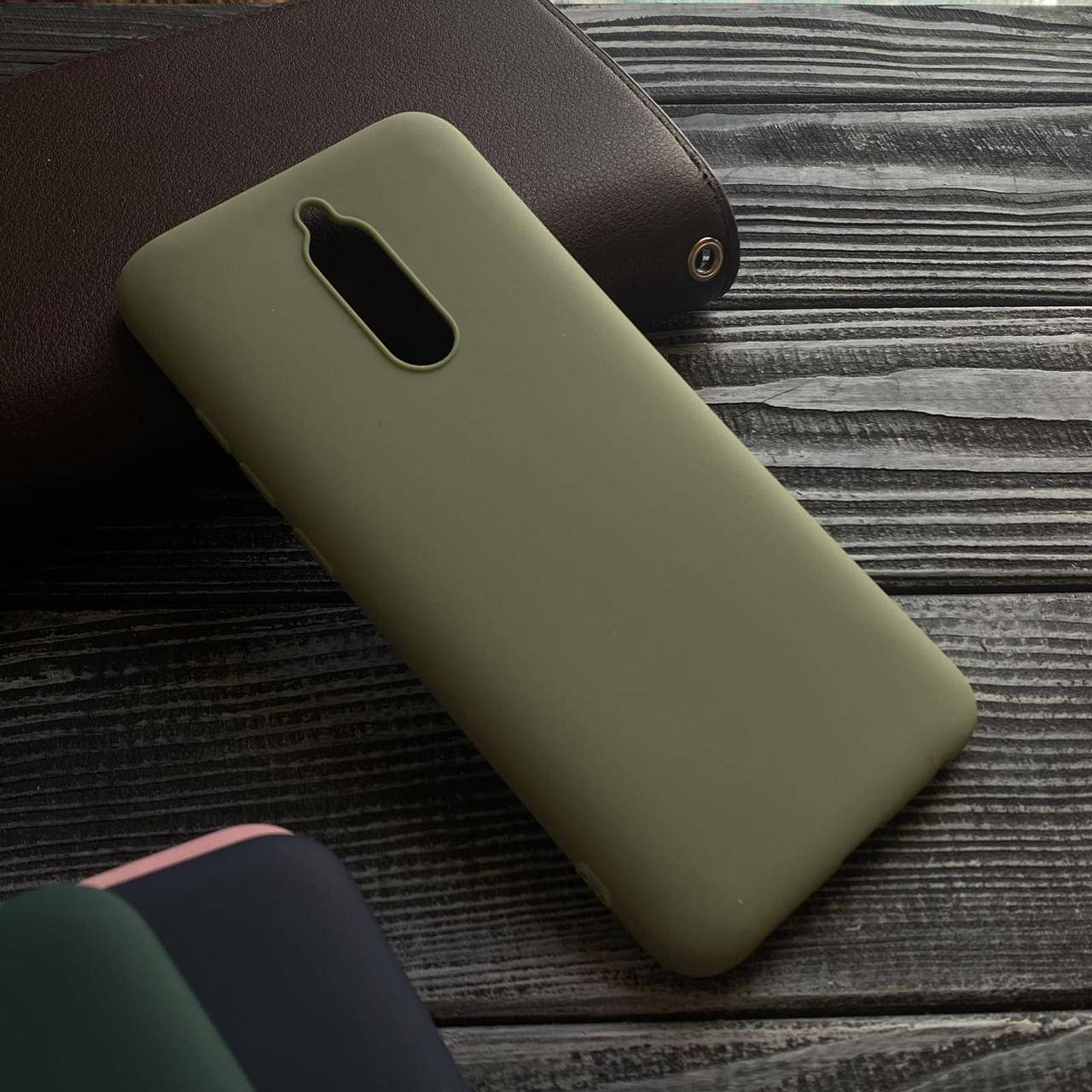 

Матовый силиконовый чехол для Xiaomi Redmi 8 Хаки