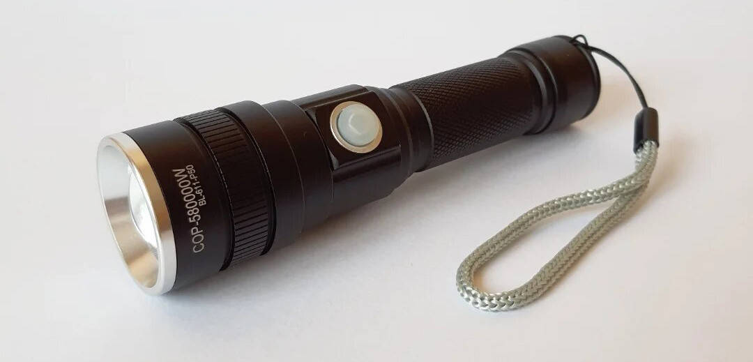 

Фонарик BL 611 P50, Черный