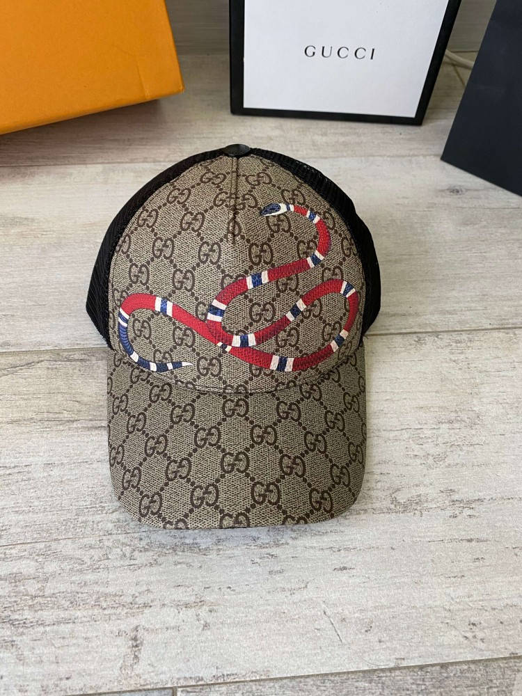 

Кепка Gucci Kingsnake Print GG Supreme Baseball Hat