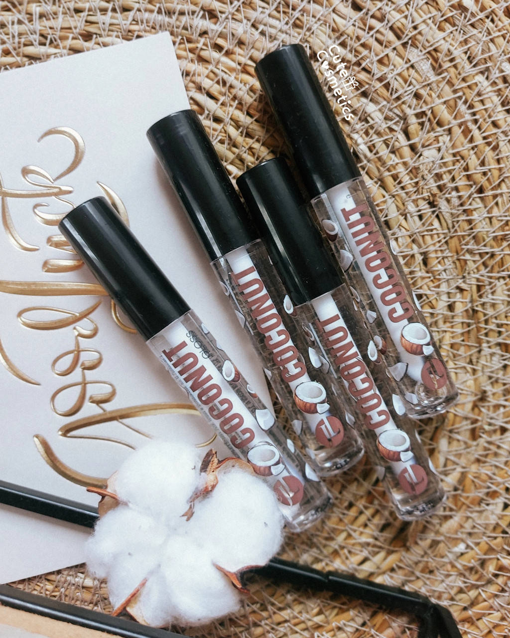 

Блиск для губ з ароматом кокосу Jovial Luxe Gloss Coconut, 4 ml