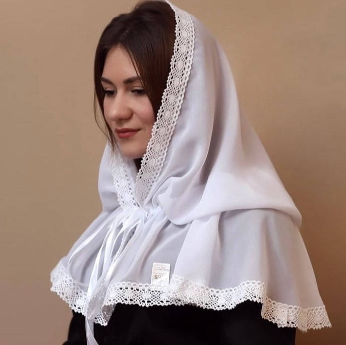 

Палантин для хрещеної мами, Белый