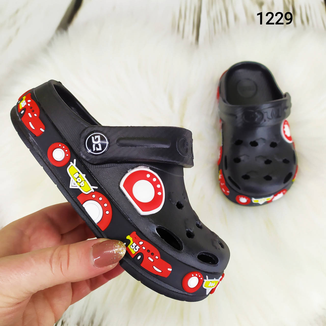 

Кроксы сабо детские для мальчика черные с машинками Dago Style р-р 24-32, Черный