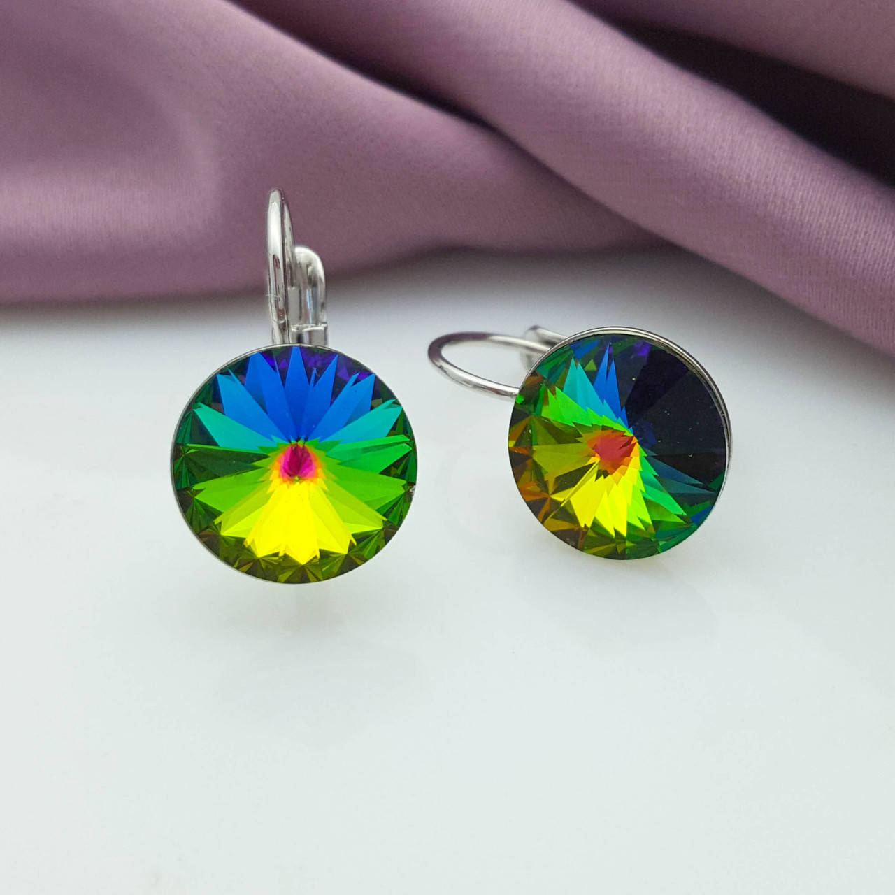 

Серьги родий, Swarovski, Зеленый Хмелеон, медсталь Xuping