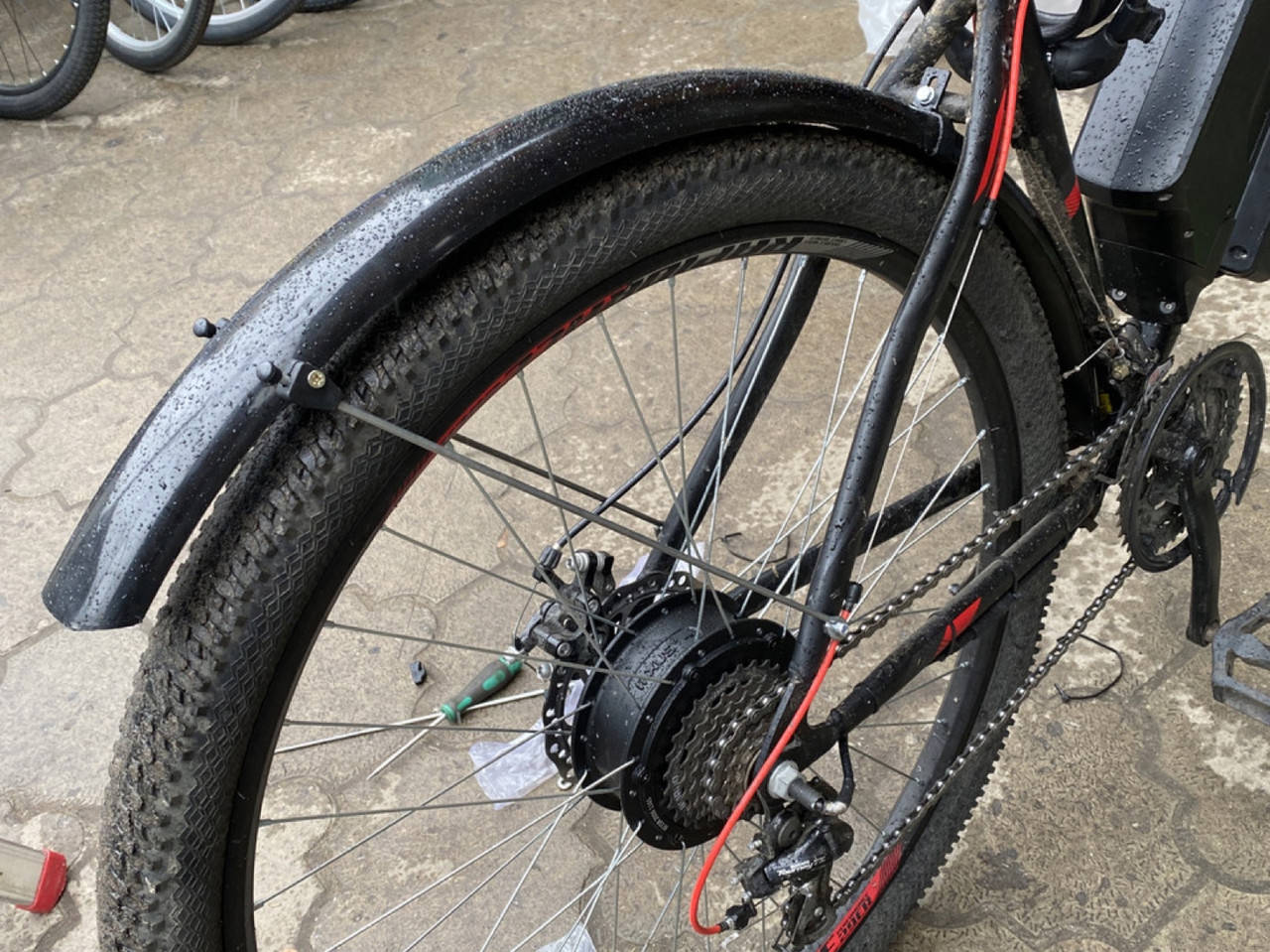 

Крылья на велосипед 28-29 дюймовыми колесами