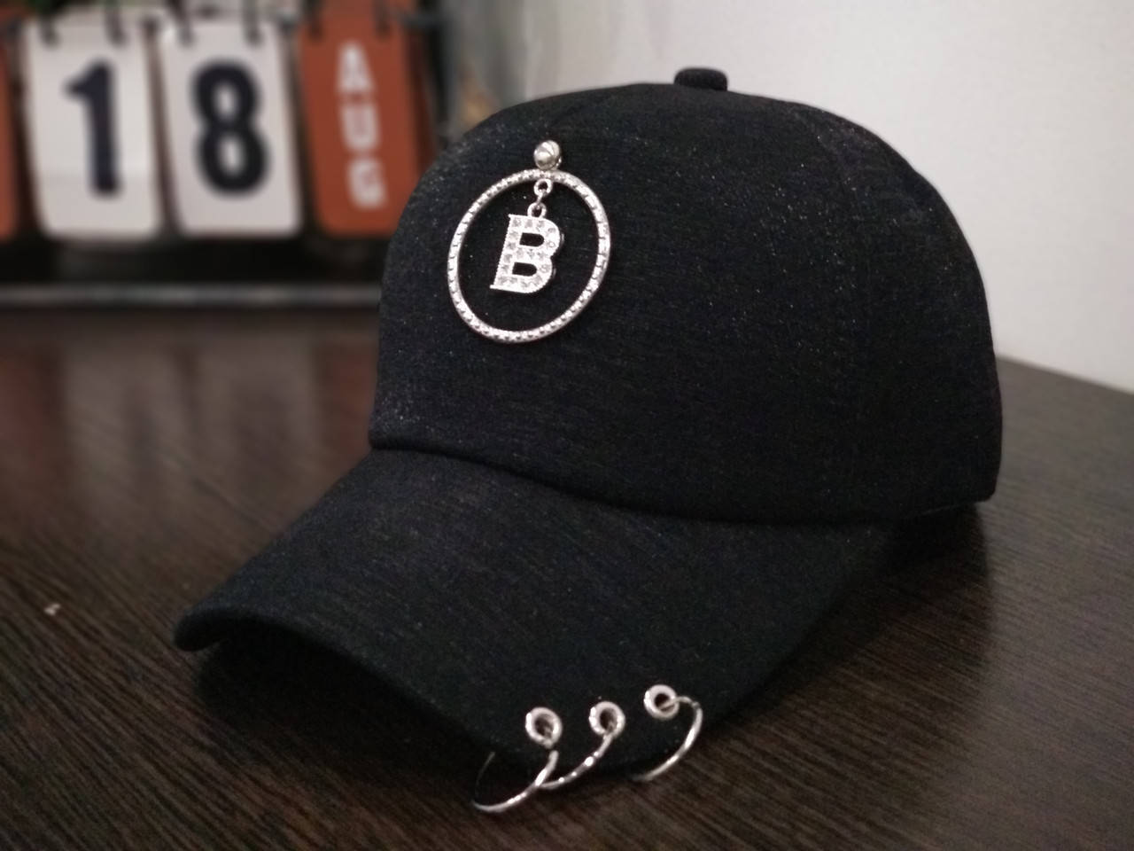

Кепка бейсболка с кольцами "B" (черная), Черный