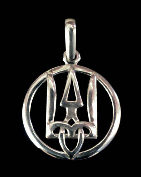 

Триглав славянский оберег из серебра 925-ой пробы