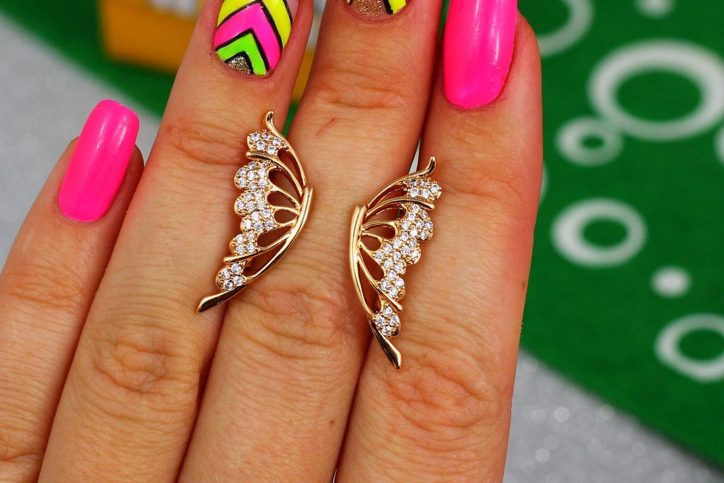 

Серьги Xuping Jewelry крылья бабочки с камнями 2.6 см золотистые