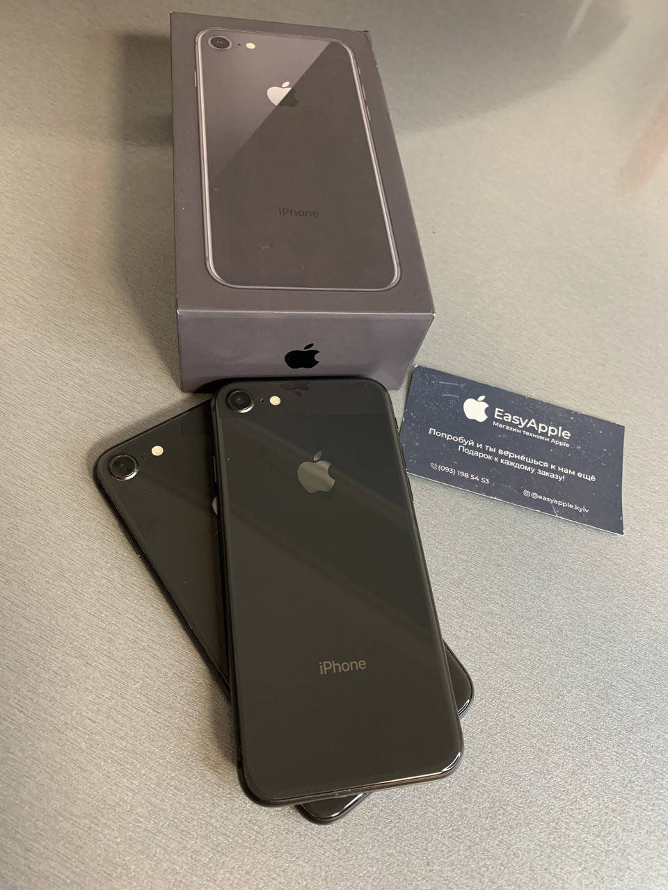 

IPhone 8 64gb space gray gold silver red