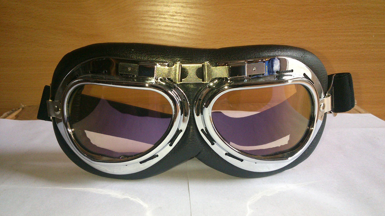 

Очки хромированные мотоциклетные затемненные