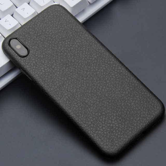 

Черный силиконовый чехол с текстурой кожи для iPhone X