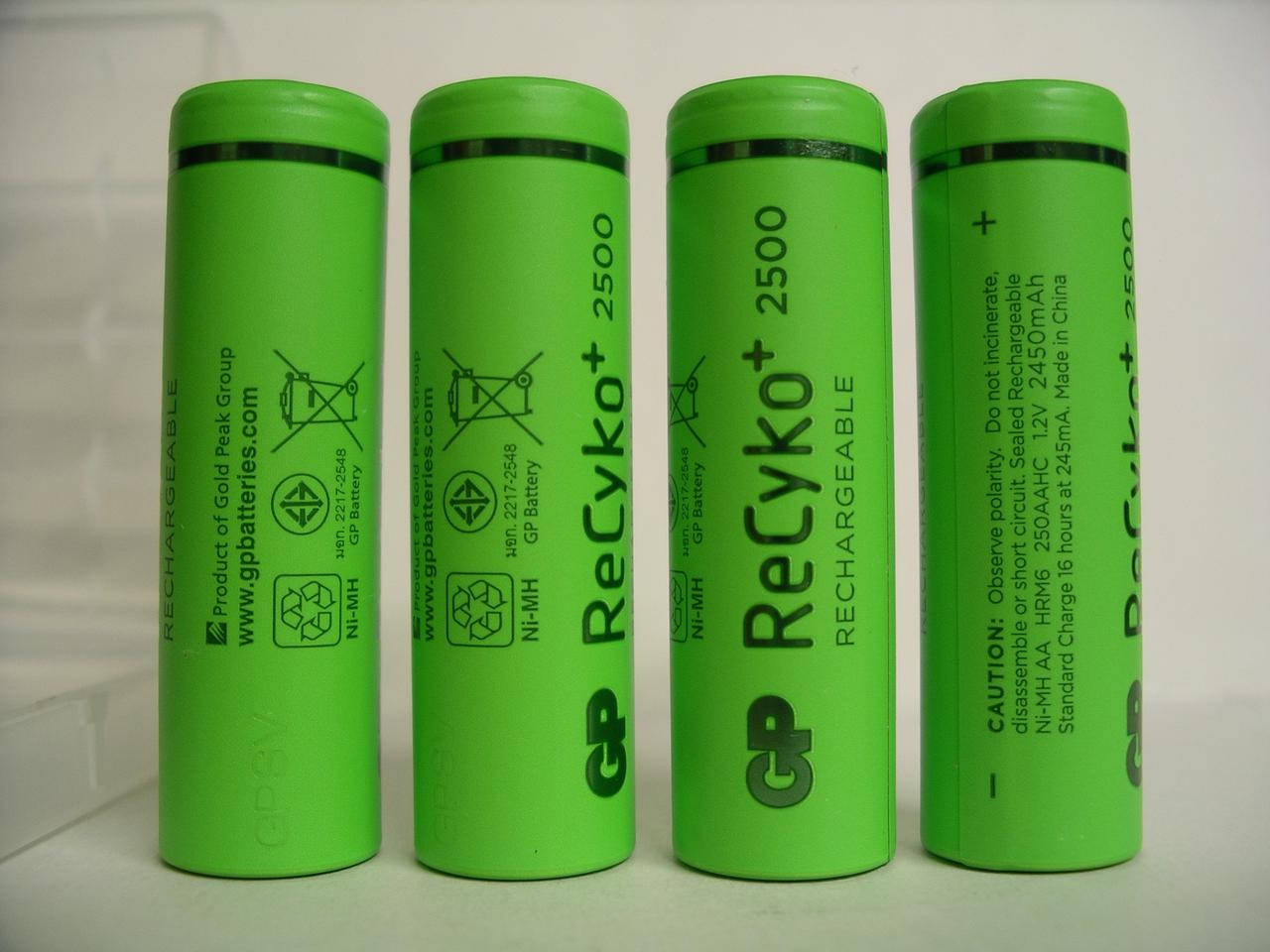 

Аккумуляторы GP ReCyko+, R06, АА, 2500mAh цена за 4 штуки в кейсе