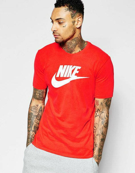 

Футболка Nike