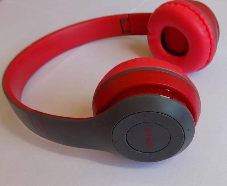 

Беcпроводные наушники P47 Bluetooth, MP3, FM, Microphone черный с красным
