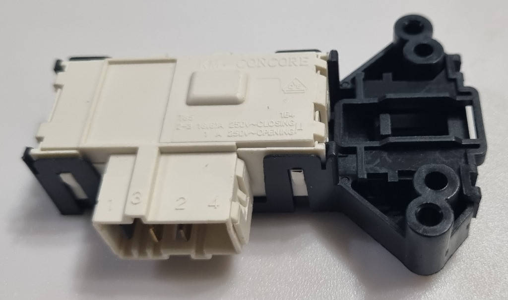 

Замок люка для стиральной машины Атлант 908092001902