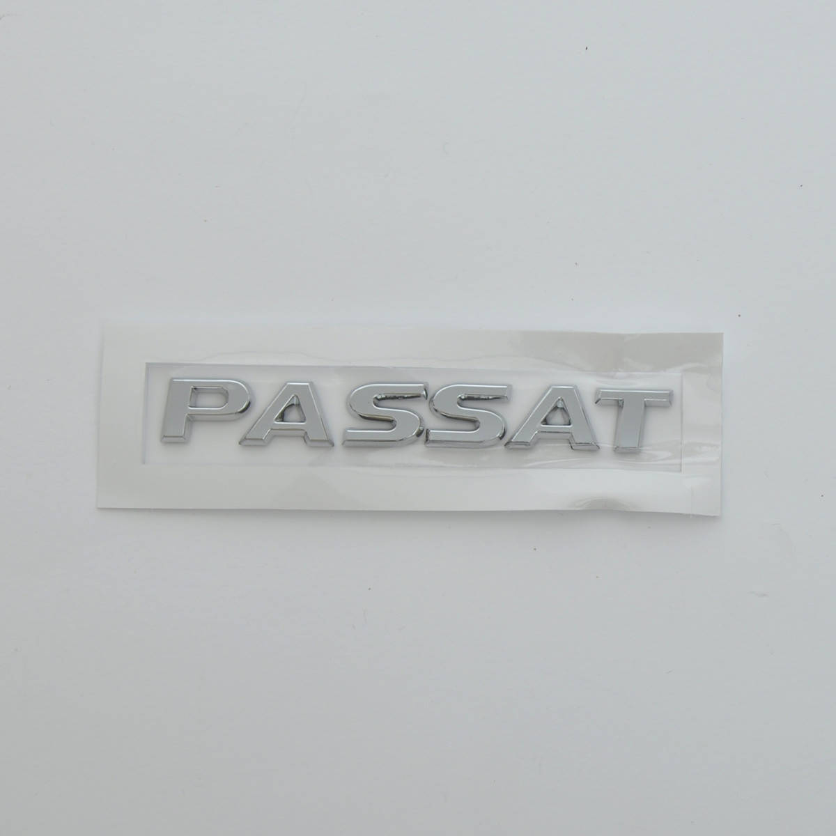 

Эмблема - надпись "PASSAT" скотч 124х16 мм 2011-2014 (wiwo 3C8 853 687A 739)