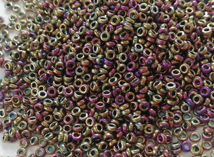 

Spacer Beads MIYUKI 2,2 х 1 мм SPR 0188 MetallicPurple Gold Iris