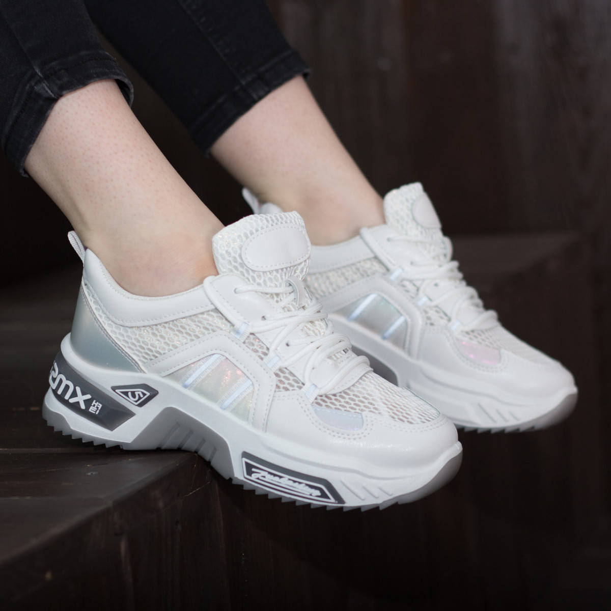 

Кроссовки женские Fashion Fabian 2793 39 размер 25 см Белый