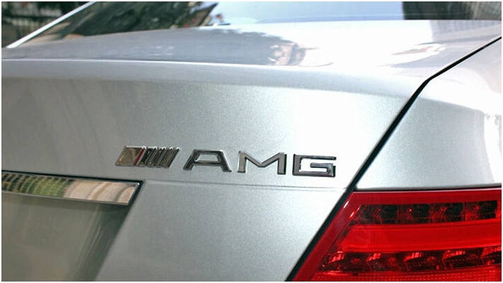 

Эмблема кузова Mercedes AMG