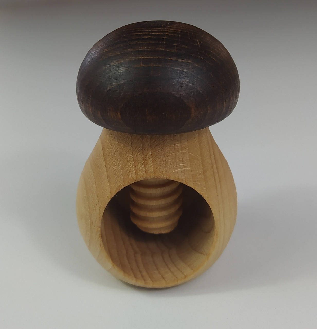 

Орехокол Гриб, деревянный.