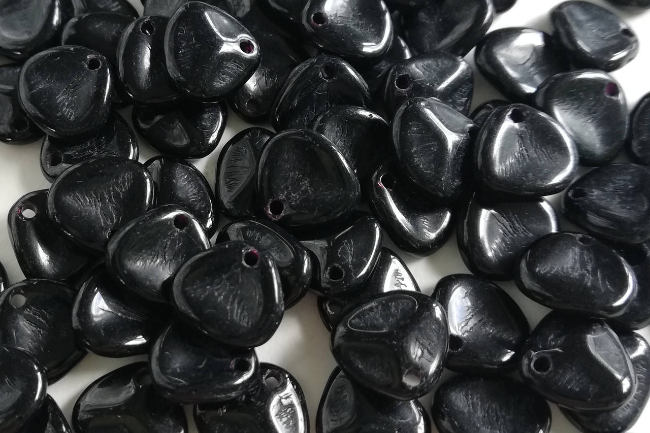 

23980 Rose Petals 8*7 mm (10 шт)