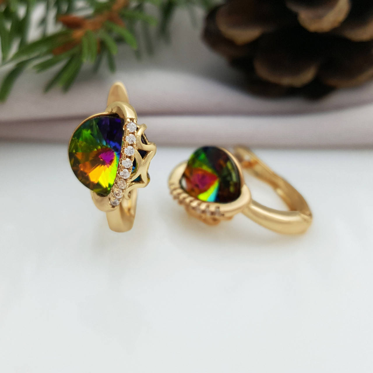 

Серьги Swarovski, знеленый хамелеон с паутинкой, англ.замок, медзолото Xuping,18К