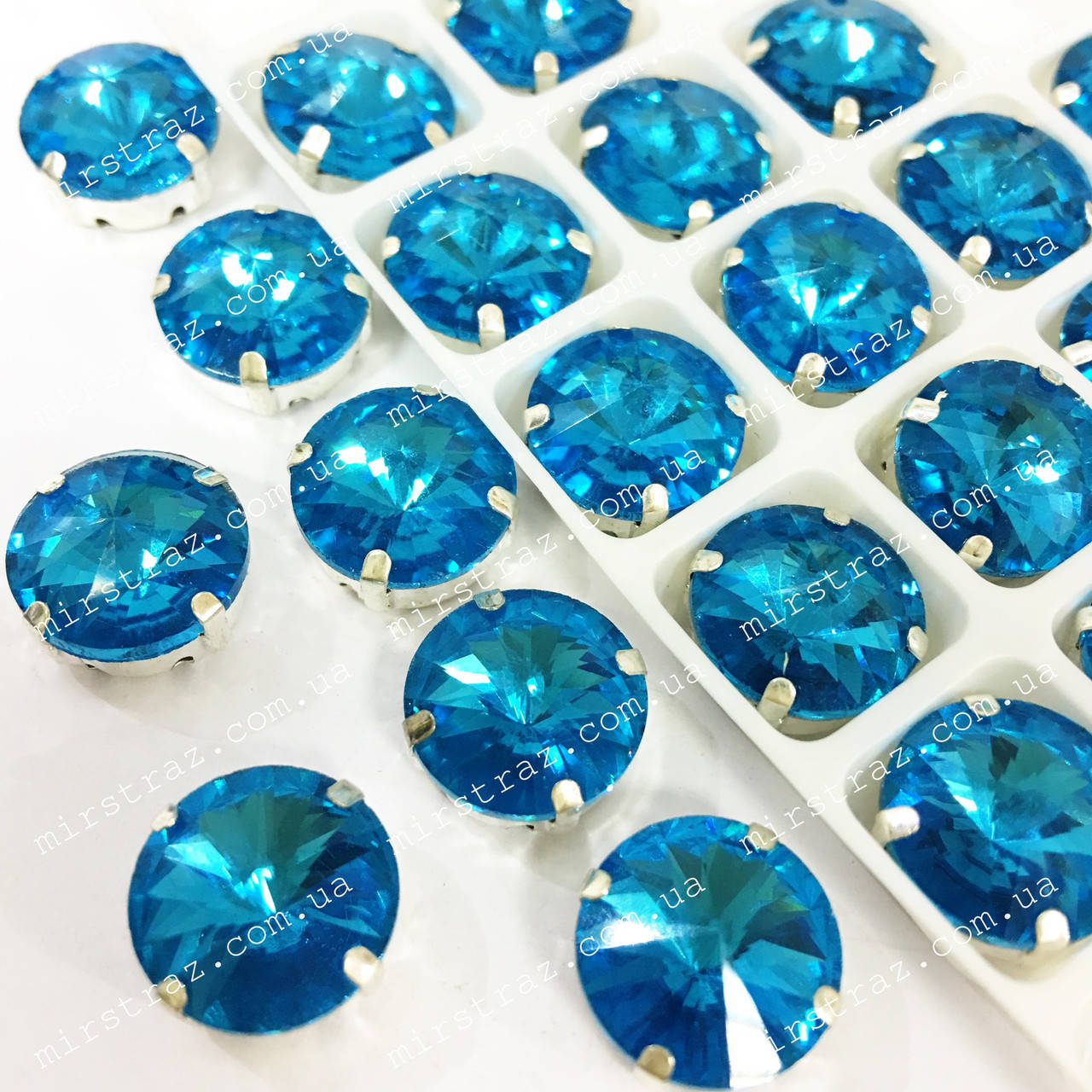

Камни в цапах 8мм, цвет Aquamarine, Бирюзовый