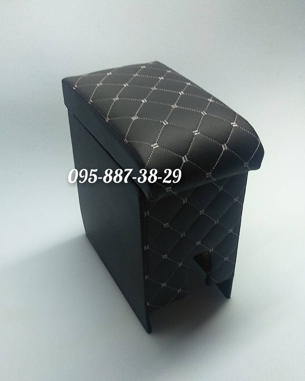 

Подлокотник Опель Кадет Opel Kadett ромб строчка