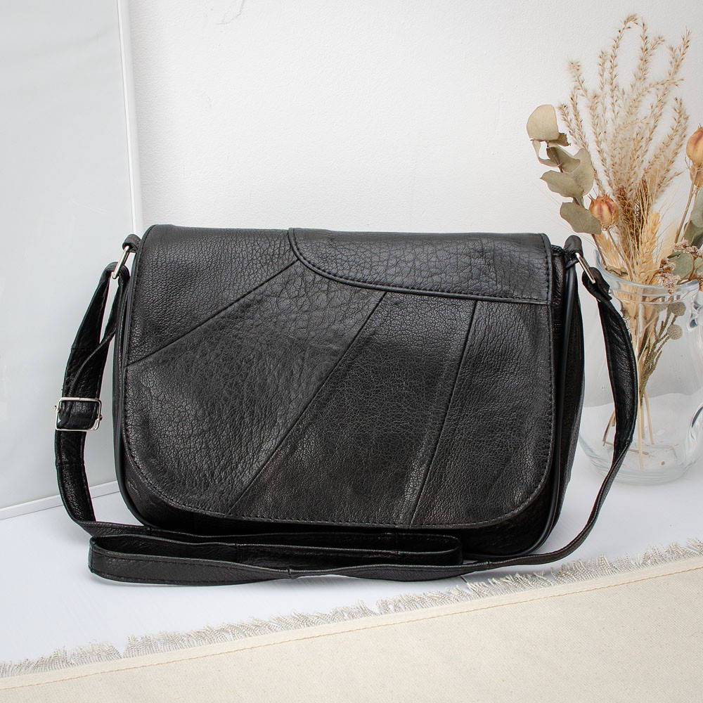 

Сумка женская кожаная через плечо LT 5613 черная (fb), Черный